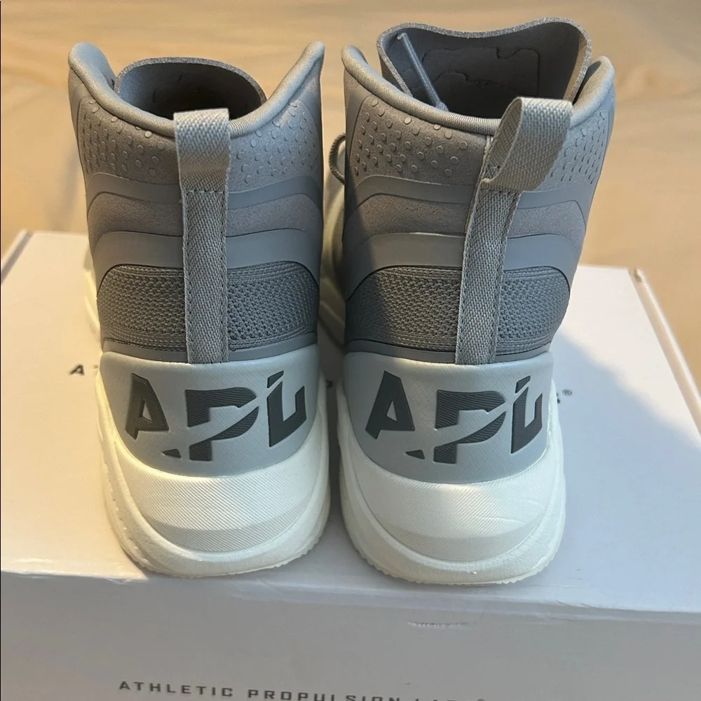 APL Athletic Propulsion Labs Techloom Defender Waterproof Hiking Boots 10.5 NWT